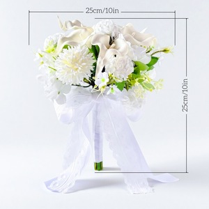 L-R075 Dernier <span class=keywords><strong>Bouquet</strong></span> <span class=keywords><strong>de</strong></span> <span class=keywords><strong>Mariée</strong></span> Artificiel Blanc en Lys Calla et Hortensia <span class=keywords><strong>avec</strong></span> Nœud en Dentelle et Satin pour Cérémonie <span class=keywords><strong>de</strong></span> Mariage et Photographie - Product Image 3