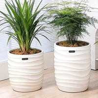Pots de fleurs en plastique de style moderne de haute qualité pour la décoration de bureau, de sol et de jardin