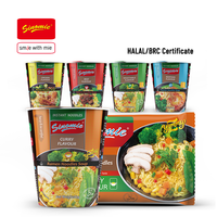 Nouilles instantanées SINOMIE de haute qualité au goût de curry, certifiées HALAL, 65g en gobelet et en sachet