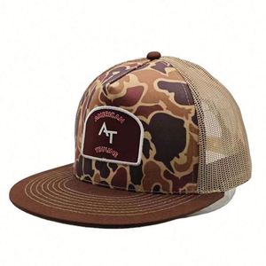 Casquette Trucker Camouflage Homme Personnalisée avec Logo Brodé 5 Panneaux – Vente en Gros pour l'Été - Product Image 1