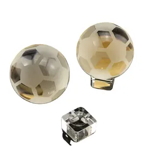 Futbol hediyelik eşya için Paperweight/kristal top tasarım toptan cam futbol kristal futbol desen kristal zanaat yeni 2024