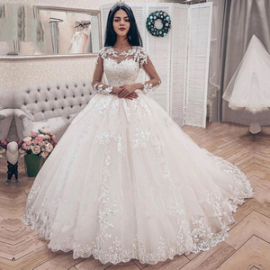 <b>Lace</b> Wedding Dress Ball Gown Sweetheart Neckline Long Sleeve <b>White</b> Ivory Princess Waistline Vintage Style - Product Image 1
