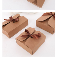 Boîte cadeau en carton pliable de haute qualité en gros, boîtes personnalisées recyclables, bon marché, emballage de plusieurs couleurs et tailles, boîte à nœud papillon