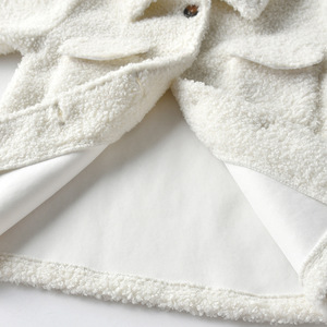 Vêtements d'hiver en gros pour enfants, manteaux blancs de marque pour bébés filles avec doublure en polaire de Chine - Product Image 4