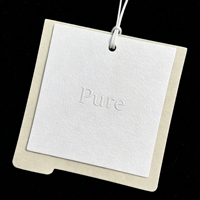 Étiquettes suspendues personnalisées avec logo, finition mate gaufrée, estampage à chaud, étiquettes de luxe, cartes de visite, étiquettes suspendues gaufrées