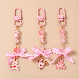 Nuevo Llavero de Moda para Bolso, Ligero, de Aleación de Zinc con Cuentas en Forma de Corazón, con Lazo y Oso, para Decoración de Bolsos - Product Image 1