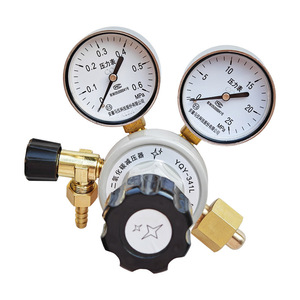 Válvula Reductora de Presión de CO2 Totalmente de Cobre YQT-731L de Fábrica para Uso en Laboratorio con Cilindros de Acero - Product Image 1