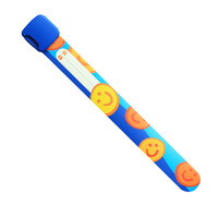 Bracelet d'identification numérique pour enfants, étanche, anti-perte, inscriptible, taille ajustable, en plastique, avec logo personnalisé, vente en gros