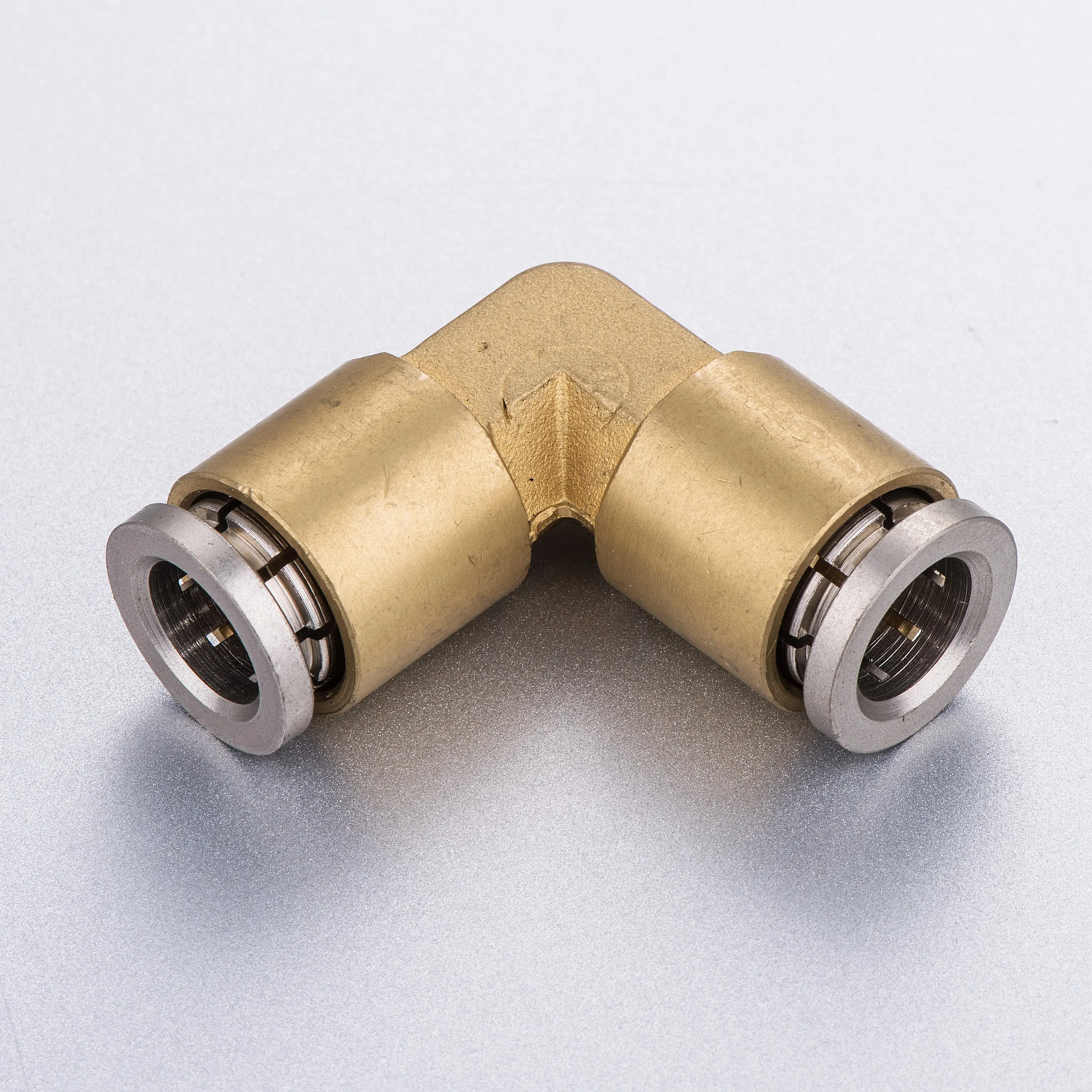 Американский латунный пневматический Соединитель с нажимным соединением, соединительный коленчатый трубопровод/латунный фитинг для труб