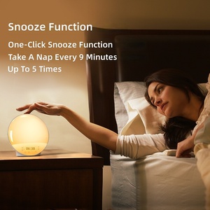 Luce Notturna USB a Forma di Pianeta Nordico con Simulazione dell'Alba e Tramonto, Sveglia e <span class=keywords><strong>Orologio</strong></span> <span class=keywords><strong>da</strong></span> <span class=keywords><strong>Tavolo</strong></span>, Bestseller - Product Image 4