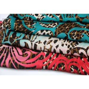 WI-A08 100% Polyester dệt stocklot vải tại Trung Quốc với động vật Báo in hàng dệt may - Product Image 4