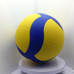 ลูกวอลเลย์บอลสำหรับฝึกซ้อมระดับมืออาชีพ ขนาด 5 ผลิตจากวัสดุ PU สัมผัสนุ่ม ใช้ได้ทั้งในร่มและกลางแจ้ง - Product Image 3