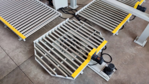 Transportador de rodillos de paleta motorizado de plato giratorio de transferencia automática UCPACK - Product Image 2