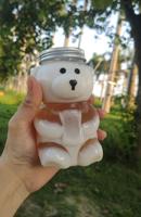 12/16/24oz vente chaude tasse en plastique en forme d'ours de haute qualité pour les boissons de jus de thé au lait avec couvercle vente en gros d'usine