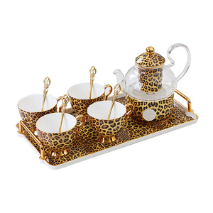 Service à thé de luxe nordique, style européen, en céramique, avec théière chauffante, tasses à café, assiettes et plateau, motif léopard, en stock - Product Image 1