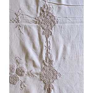 Nappe de table brodée crème, inserts en dentelle crochet de luxe, tissu polyester carré, gratuite pour les hôtels, les restaurants, pour Noël - Product Image 6