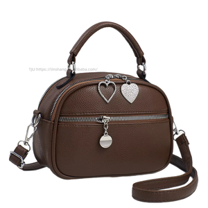 Wholesale Newest <b>Handbag</b> Women's <b>Small</b> Crossbody Shoulder Bag Collection New Clutch Bag Women <b>Handbags</b> With Heart Pendant - Product Image 5