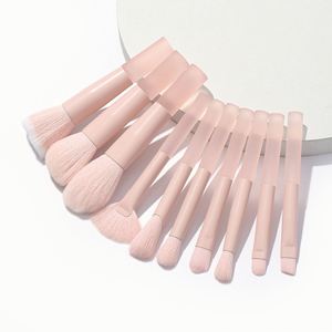 ชุดแปรงแต่งหน้าสำหรับเดินทาง ชุดแปรงแต่งหน้าขายส่ง 10 ชิ้น ขนาดเล็ก สีชมพูพีช ขนแปรงสังเคราะห์ ชุดแปรงทาลิปสติก แปรงรองพื้น - Product Image 1
