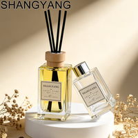 Bouteille diffuseur carrée en verre lisse de haute qualité 40ml 100ml 200ml 250ml avec bouchon en bois et autocollant noir