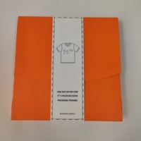 Boîtes d'emballage rigides pour t-shirts en papier cartonné blanc avec logo personnalisé, enveloppe A4 haute visibilité de 2 cm, gaufrage mat pour manches courtes, aseptique