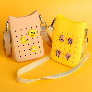 Linda Bolsa de Playa de Silicona 3D con Diseño de Agujeros DIY y Correa para el Hombro, Fundas para Teléfono Móvil para iPhone 15 ProMax, Bolsa Cruzada - Product Image 4