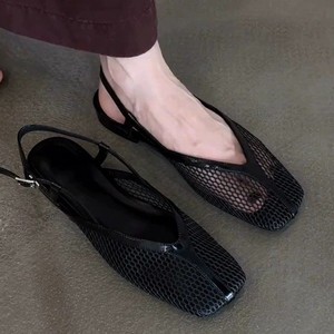 Sandales et pantoufles rétro pour femmes, style défilé, talon haut, design en maille respirante, collection été 2026, fabrication artisanale, luxe discret - Product Image 1