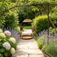 Door de natuur geïnspireerde metalen vogelvoederbak met vlinders, hangend voor buiten, gazon, tuin, huisdecoratie