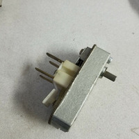 PLC R.B. Interrupteur de fin de course LOXSWITCH SÉRIE D MODÈLE M-4040 COMME VU EN STOCK EN GROS
