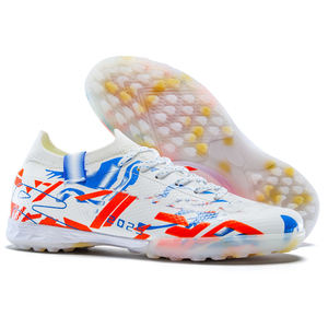 <span class=keywords><strong>Scarpe</strong></span> <span class=keywords><strong>da</strong></span> <span class=keywords><strong>calcio</strong></span> per bambini Cr7 <span class=keywords><strong>scarpe</strong></span> <span class=keywords><strong>da</strong></span> <span class=keywords><strong>calcio</strong></span> taglia 35-47 per uso interno con Logo personalizzato colore nero professionale - Product Image 5