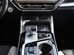 Camionnette <span class=keywords><strong>ISUZU</strong></span> DMAX Diesel 4x4 Automatique Double Cabine 2024 Off Road 4WD Essence Véhicule <span class=keywords><strong>ISUZU</strong></span> D-Max <span class=keywords><strong>Pick</strong></span> <span class=keywords><strong>Up</strong></span> - Product Image 2