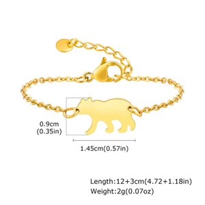 Bracelet à breloques ours anti-ternissement, style minimaliste original, bijoux fantaisie pour enfant, cadeau tendance - Product Image 4