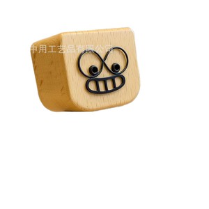 Poupée en bois à pieds mobiles avec visages interchangeables, jouet pour tableau de bord de voiture, pour enfants et adultes, ornement en bois DIY, cadeau - Product Image 5