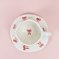 Ensemble de tasses en céramique peintes à la main pour le thé de l'après-midi, tasses à café et soucoupes à motifs floraux mignons, OEM ODM, vaisselle personnalisée pour cadeau