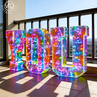 Chiffres holographiques 3D personnalisés en LED « 18 » en acrylique irisé pour la décoration du 18e anniversaire