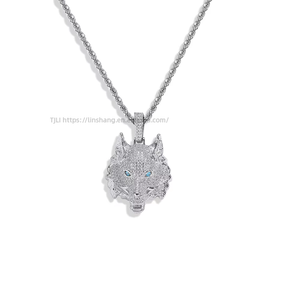 Collar con colgante de cabeza, collar de hombre imponente con circonitas incrustadas en cobre estilo hip-hop, collar con colgante de lobo. - Product Image 5