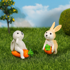 Figuras de conejos adorables con zanahorias, mini adornos de jardín para decoraciones interiores y exteriores - Product Image 3