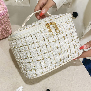Tweed Style <b>Large</b> Capacity Cosmetic <b>Bag</b>, Portable Travel <b>Makeup</b> Organizer, Fashion Tweed Toiletry <b>Bag</b> with Handle for Women - Product Image 4