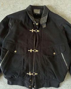 Custom Boxy Fit Firefighting Hebilla <span class=keywords><strong>Bombero</strong></span> Cierre <span class=keywords><strong>de</strong></span> cierre al por mayor en blanco Varsity Chaquetas Motocicleta Chaquetas <span class=keywords><strong>de</strong></span> <span class=keywords><strong>moto</strong></span> para los hombres - Product Image 4