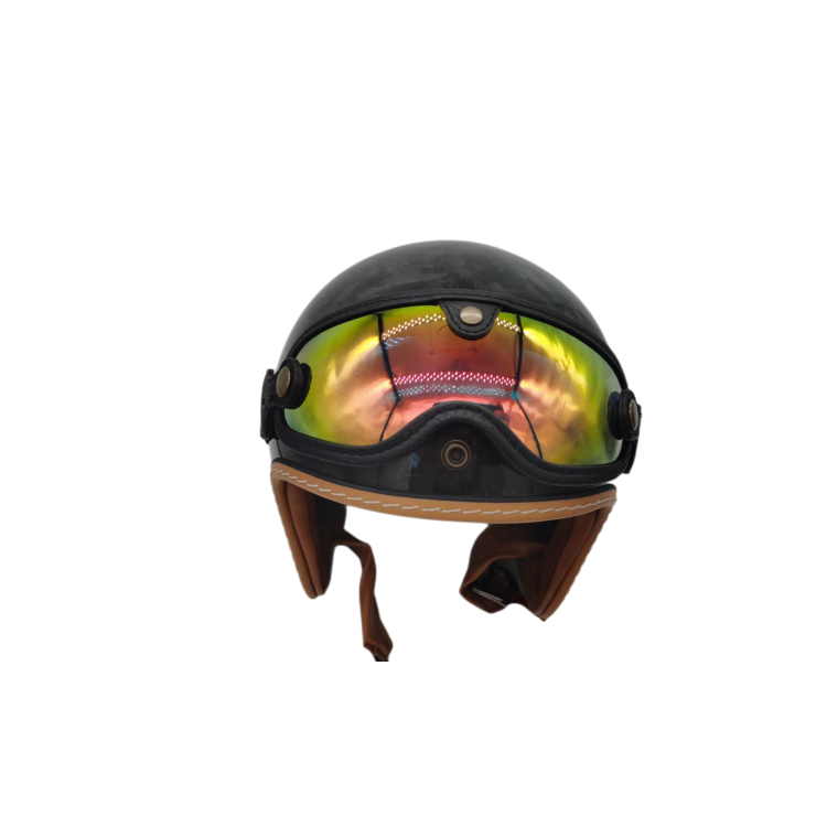 สีแดงรีโว่