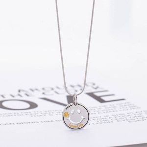 Collar de Acero de Titanio con Colgante de Cara Sonriente, Diseño de Dibujos Animados para Uso Diario, Acabado Pulido, Cadena Unisex - Product Image 4