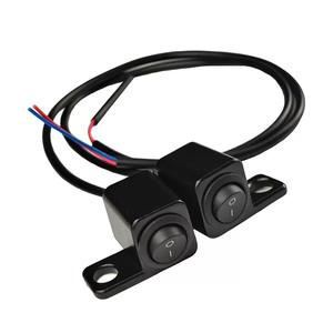 Accesorios para sistemas de carrocería de motocicleta: Interruptor de foco <span class=keywords><strong>grande</strong></span>, <span class=keywords><strong>espejo</strong></span> retrovisor, interruptor de dos velocidades ordinario para piezas de modificación. - Product Image 5