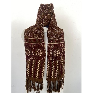 Soft Ryon Hand Block Ajrakh Print Stole Premium Luxury Wrap para mujeres Tela ligera lavable a máquina - Product Image 3