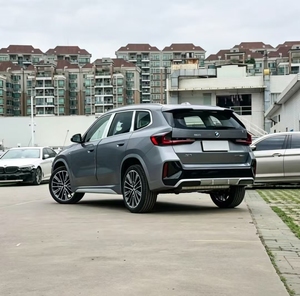 <span class=keywords><strong>BMW</strong></span> X1 Dinamica: SUV Compatto di Lusso con Abitacolo Spazioso per Famiglia e Guida Urbana - Product Image 4