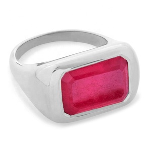 خاتم كوكتيل نسائي فاخر من النحاس الأصفر مطلي بالذهب عيار 18 قيراط، بتصميم كلاسيكي مرصع بحجر مستطيل من الكريستال - Product Image 5