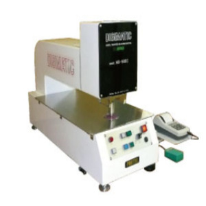 Machine de mesure d'épaisseur numérique Protec Mg 500c pour usage industriel, fabrication japonaise - Product Image 1
