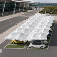 Abri de voiture en tissu tendu à mât central, double cantilever, multi-ondulations, abri de stationnement étanche, résistant aux UV, personnalisable OEM