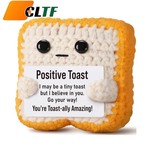 Regalos de <span class=keywords><strong>Cumpleaños</strong></span> Hechos a Mano: Peluche de Tostada de Ganchillo, Regalos de 18 <span class=keywords><strong>Cumpleaños</strong></span> para Mujeres, Niñas, Niños, Hija, Hijo, <span class=keywords><strong>Hermana</strong></span>, Amiga, Decoración de Escritorio - Product Image 1