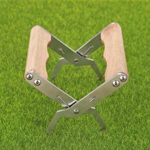 13*10*5cm granja <span class=keywords><strong>de</strong></span> jardinería apicultor abeja colmena marco agarre Marco <span class=keywords><strong>de</strong></span> apicultura <span class=keywords><strong>de</strong></span> acero inoxidable soporte <span class=keywords><strong>de</strong></span> agarre mango <span class=keywords><strong>de</strong></span> madera herramienta elevadora - Product Image 5