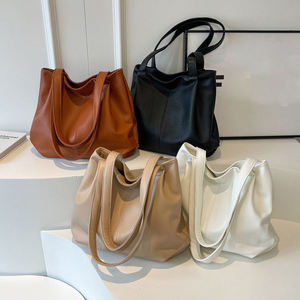 Bolsos de mano de cuero PU al por mayor para mujer, bolsos de hombro de gran capacidad, bolso de diseñador de moda, bolsos diarios para jóvenes, para uso diario al aire libre. - Product Image 1