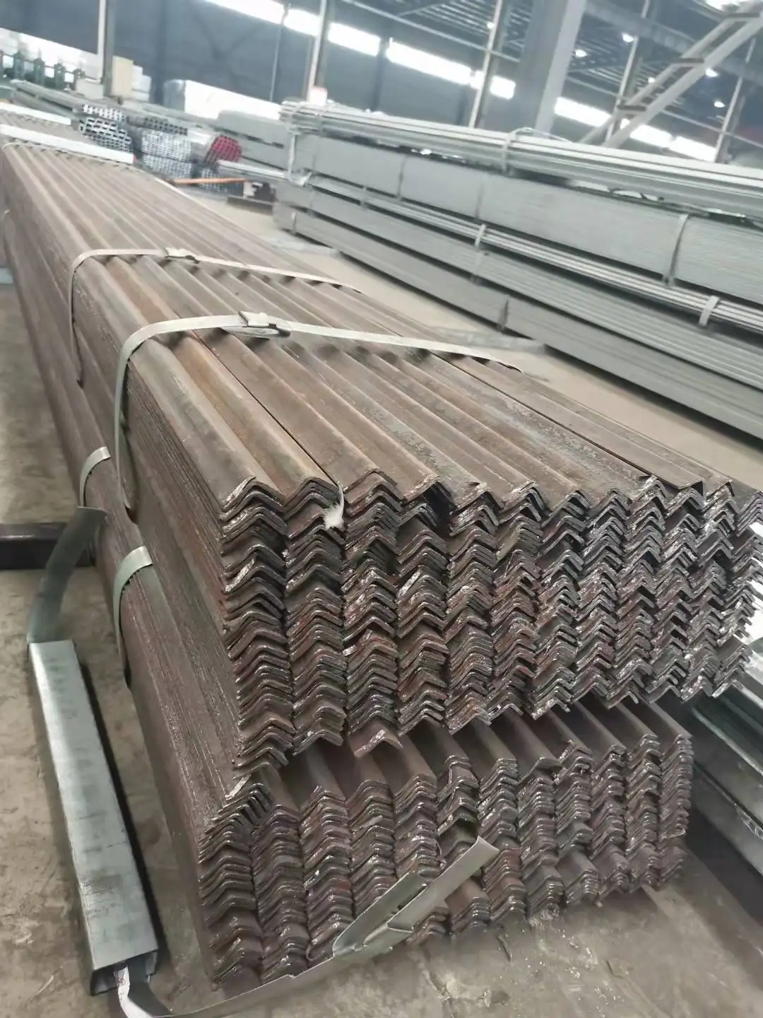 Galvanized Hot Dip Angle Iron Steel Tower Steel Angles for Sale
